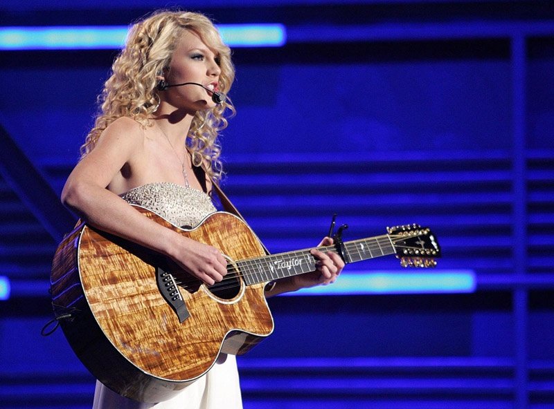 Taylor Swift — 42nd Academy of Country Music Awards — photo 5