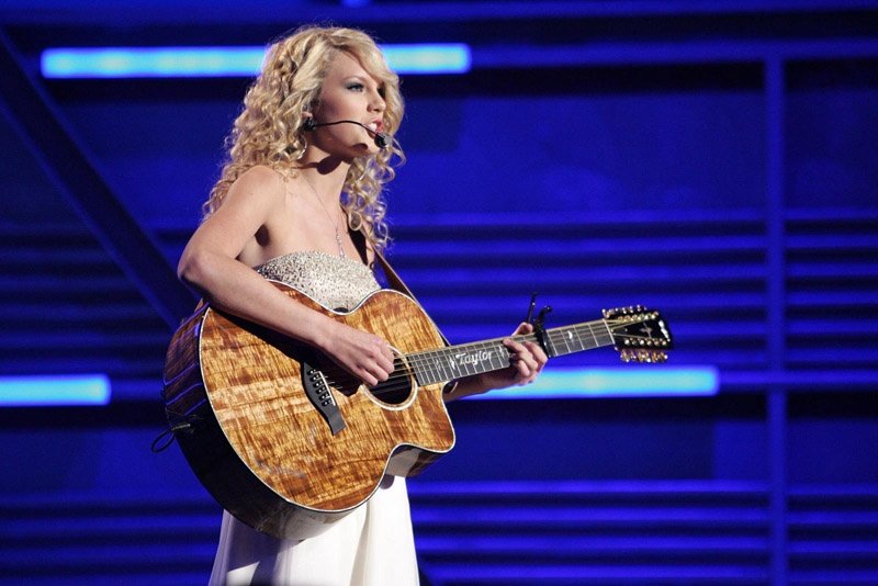 Taylor Swift — 42nd Academy of Country Music Awards — photo 7