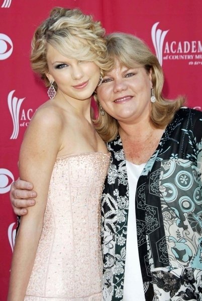 Taylor Swift — 42nd Academy of Country Music Awards — photo 28