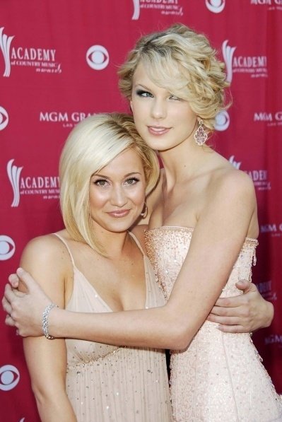 Taylor Swift — 42nd Academy of Country Music Awards — photo 34