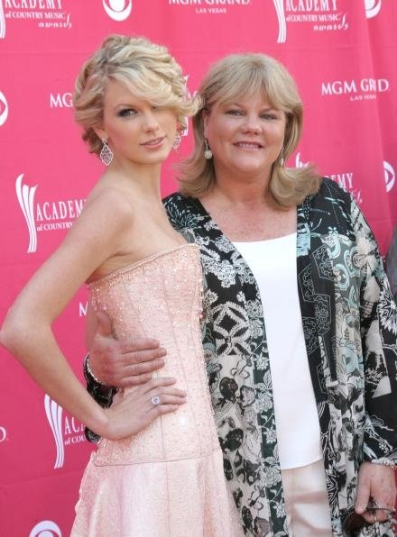 Taylor Swift — 42nd Academy of Country Music Awards — photo 83