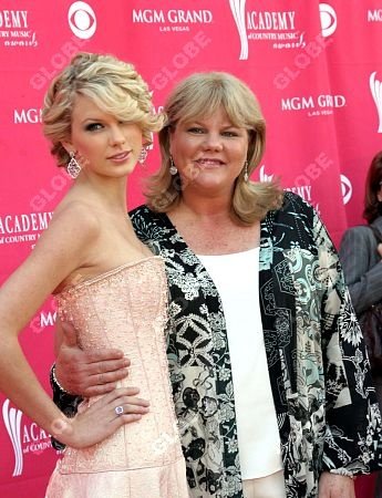 Taylor Swift — 42nd Academy of Country Music Awards — photo 108