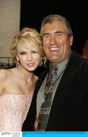 Taylor Swift — 42nd Academy of Country Music Awards — photo 122