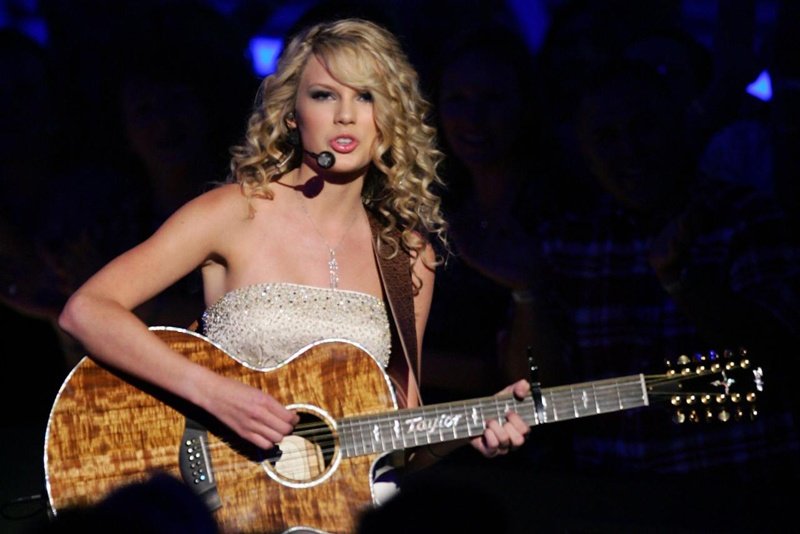 Taylor Swift — 42nd Academy of Country Music Awards — photo 150