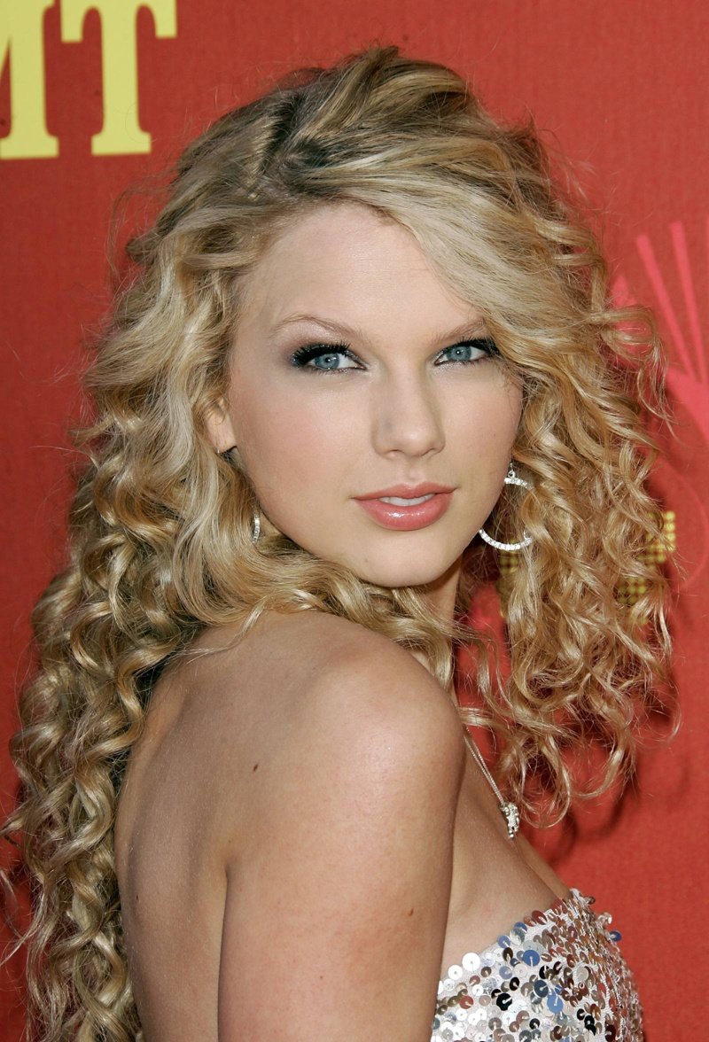 Taylor Swift — 2007 CMT Music Awards — photo 27