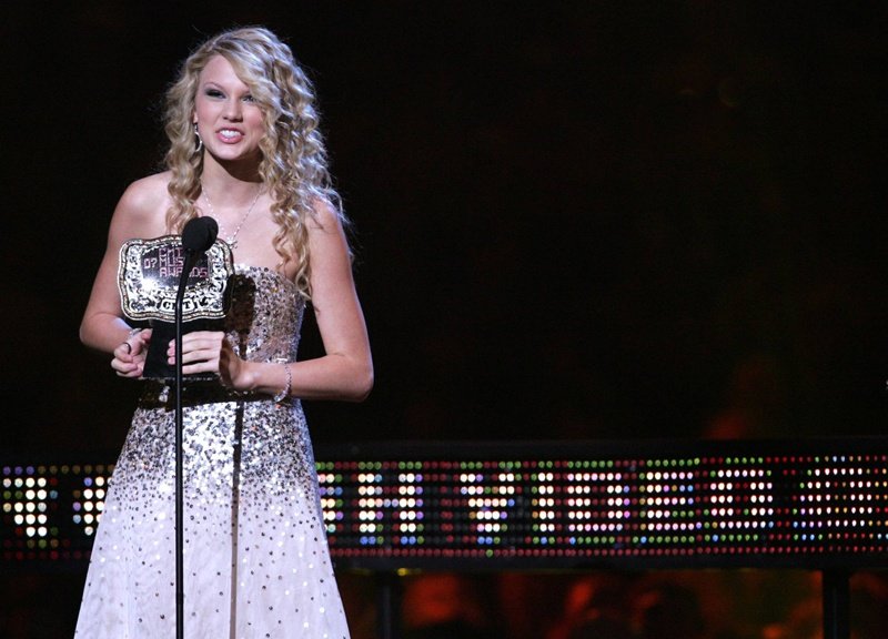 Taylor Swift — 2007 CMT Music Awards — photo 32