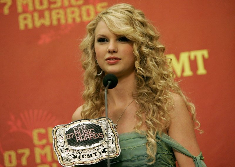 Taylor Swift — 2007 CMT Music Awards — photo 51