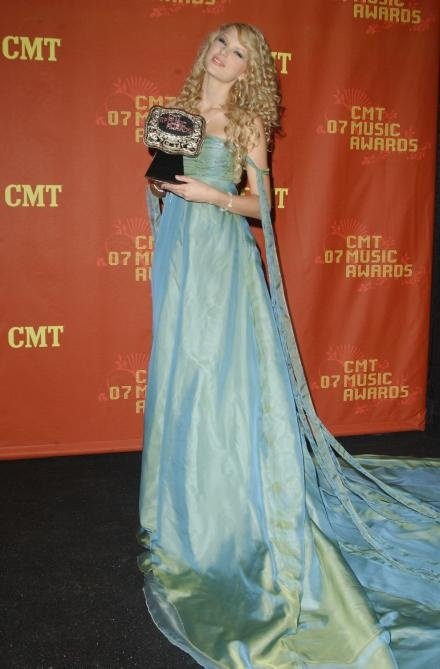 Taylor Swift — 2007 CMT Music Awards — photo 101