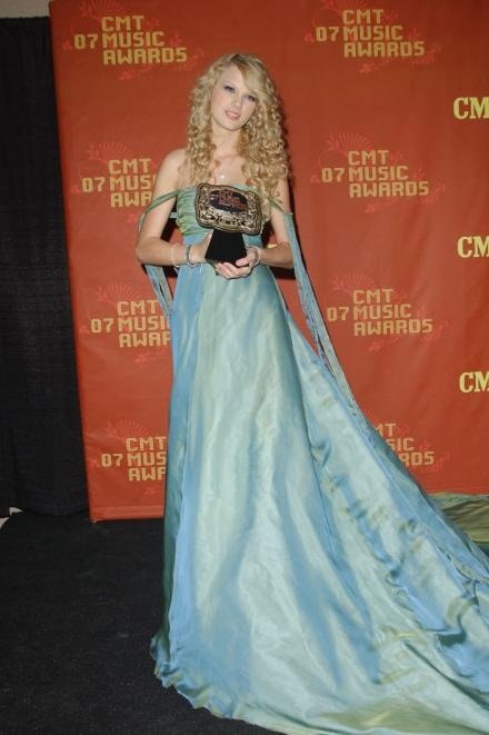 Taylor Swift — 2007 CMT Music Awards — photo 103