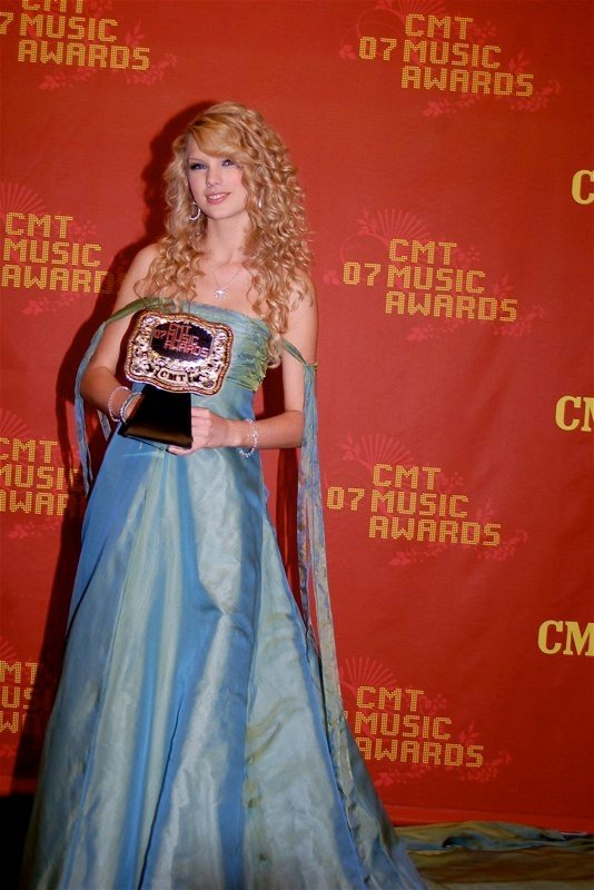 Taylor Swift — 2007 CMT Music Awards — photo 116