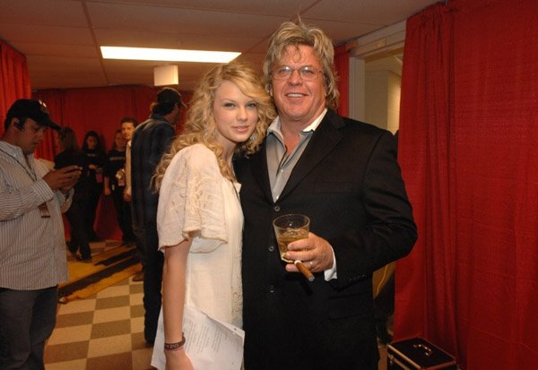 Taylor Swift — 2007 CMT Music Awards — photo 134