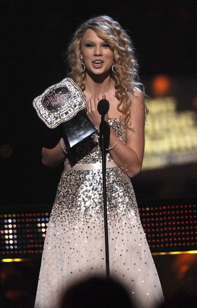 Taylor Swift — 2007 CMT Music Awards — photo 137