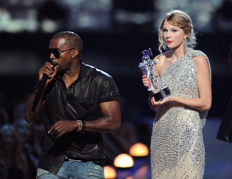 Taylor Swift — 2009 MTV Video Music Awards — photo 40