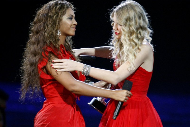 Taylor Swift — 2009 MTV Video Music Awards — photo 57