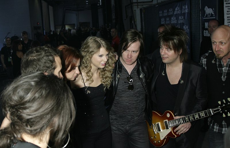 Taylor Swift at 45th Academy of Country Music Awards — photo 96