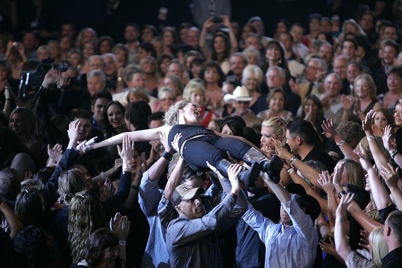 Taylor Swift at 45th Academy of Country Music Awards — photo 124