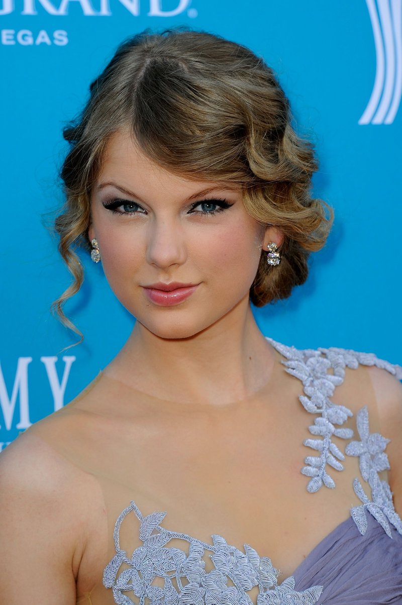 Taylor Swift at 45th Academy of Country Music Awards — photo 183