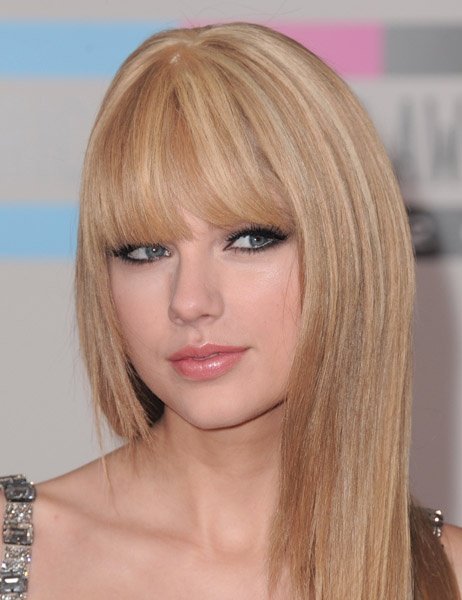 Taylor Swift at 2010 American Music Awards — photo 59