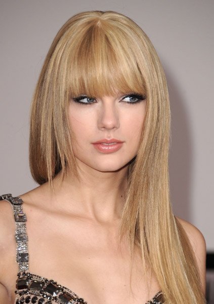 Taylor Swift at 2010 American Music Awards — photo 71