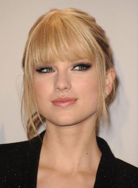 Taylor Swift at 2010 American Music Awards — photo 123