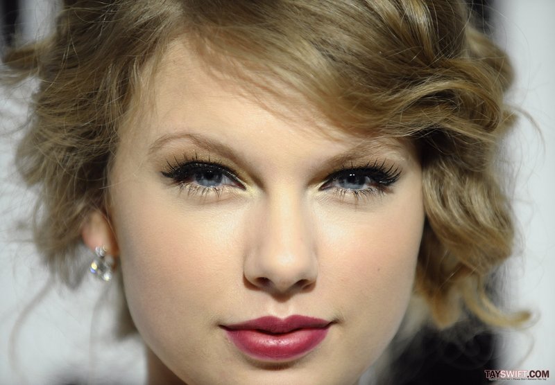 Taylor Swift at BMI's 58th Annual Pop Awards — photo 79