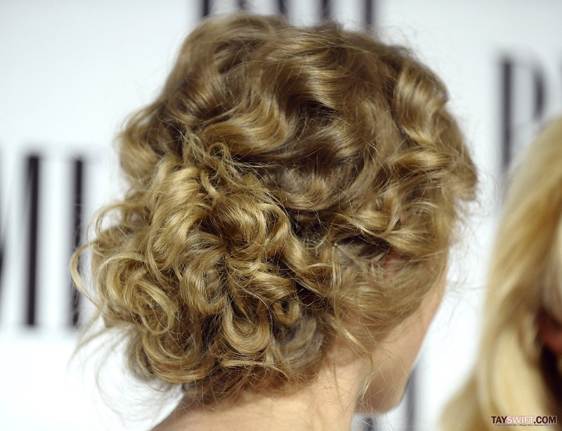 Taylor Swift at BMI's 58th Annual Pop Awards — photo 85