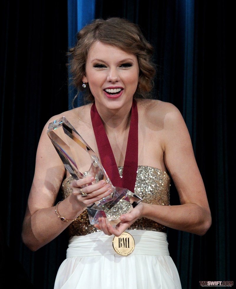 Taylor Swift at BMI's 58th Annual Pop Awards — photo 96