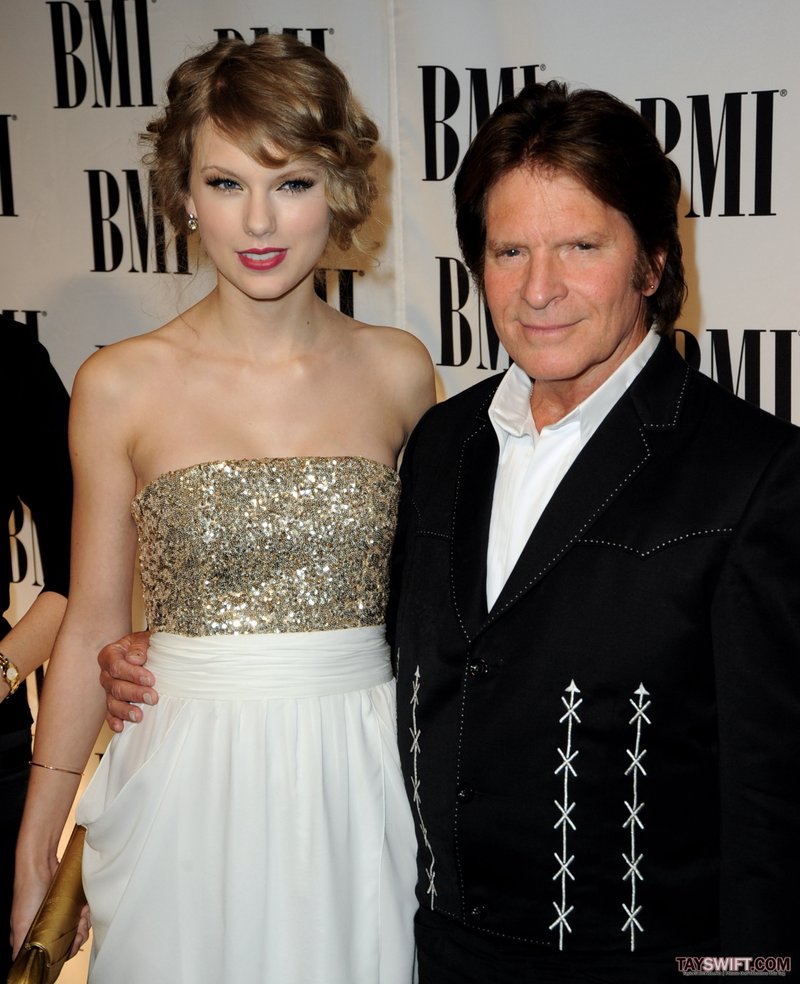 Taylor Swift at BMI's 58th Annual Pop Awards — photo 100