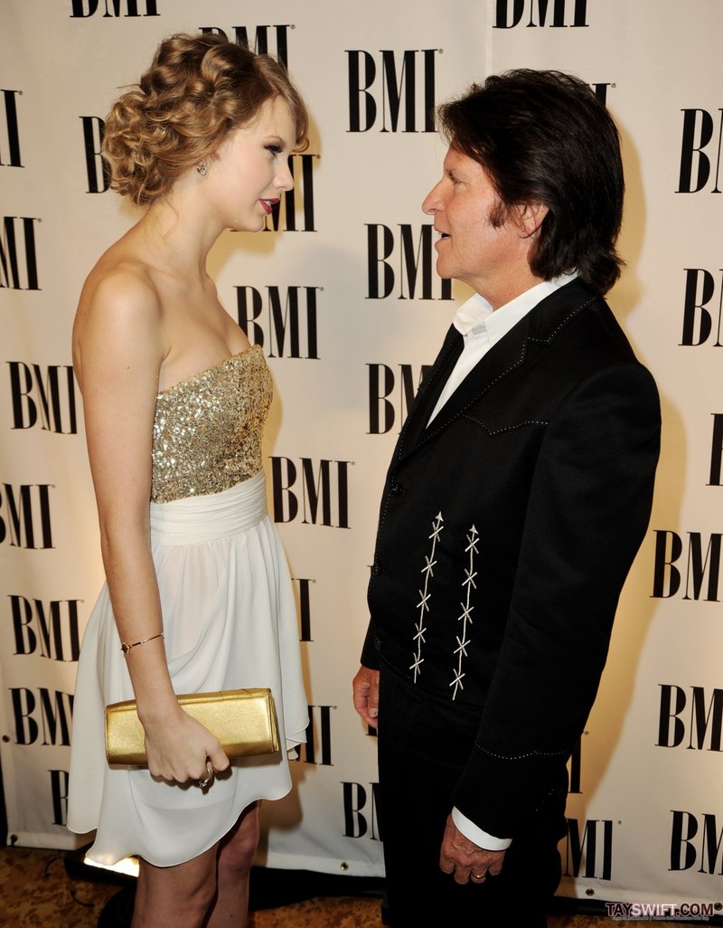 Taylor Swift at BMI's 58th Annual Pop Awards — photo 105