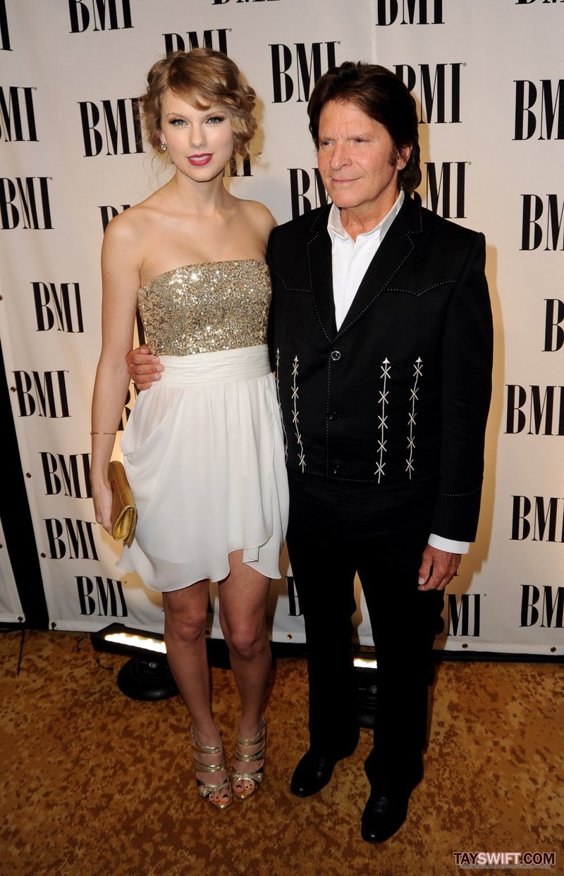 Taylor Swift at BMI's 58th Annual Pop Awards — photo 118