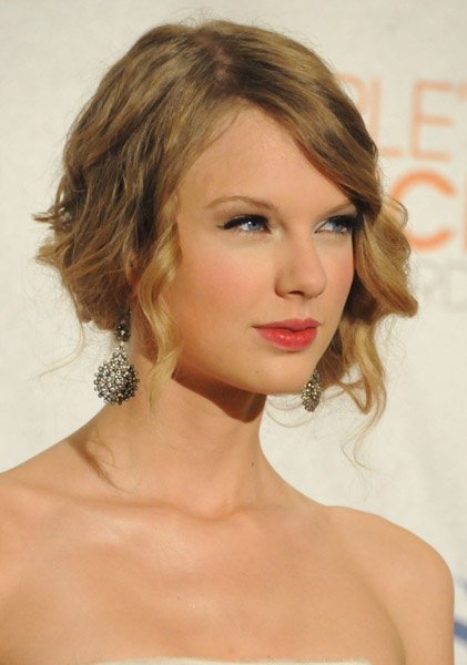 Taylor Swift at 2010 People's Choice Awards — photo 58
