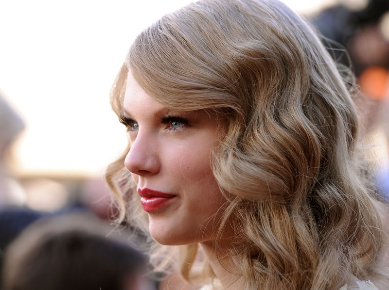 Taylor Swift at 46th Annual Academy Of Country Music Awards — photo 153