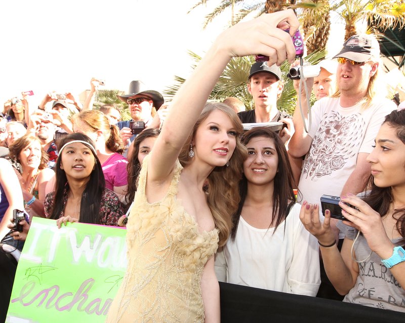 Taylor Swift at 46th Annual Academy Of Country Music Awards — photo 156
