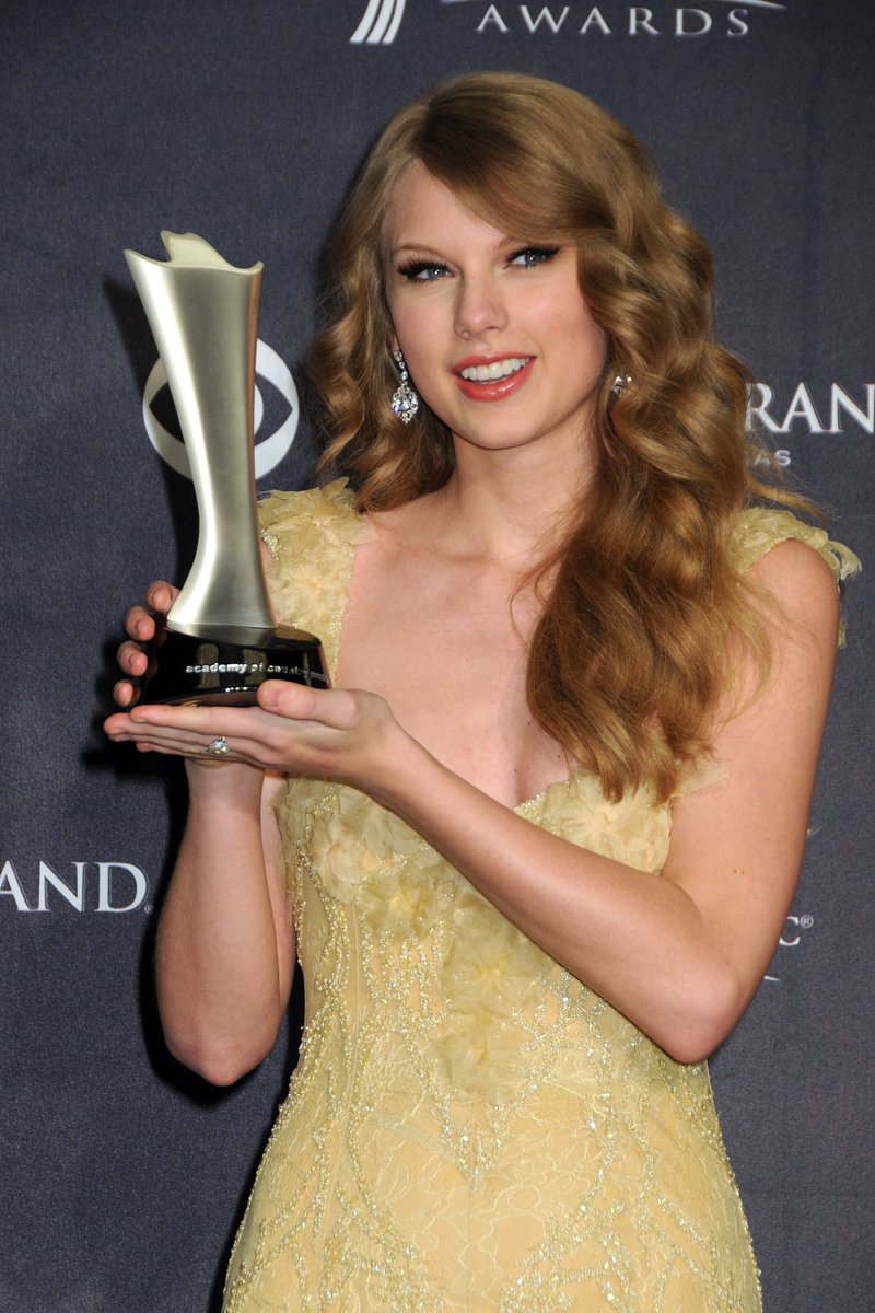 Taylor Swift at 46th Annual Academy Of Country Music Awards — photo 210