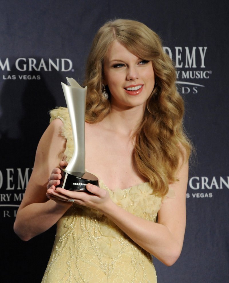 Taylor Swift at 46th Annual Academy Of Country Music Awards — photo 221