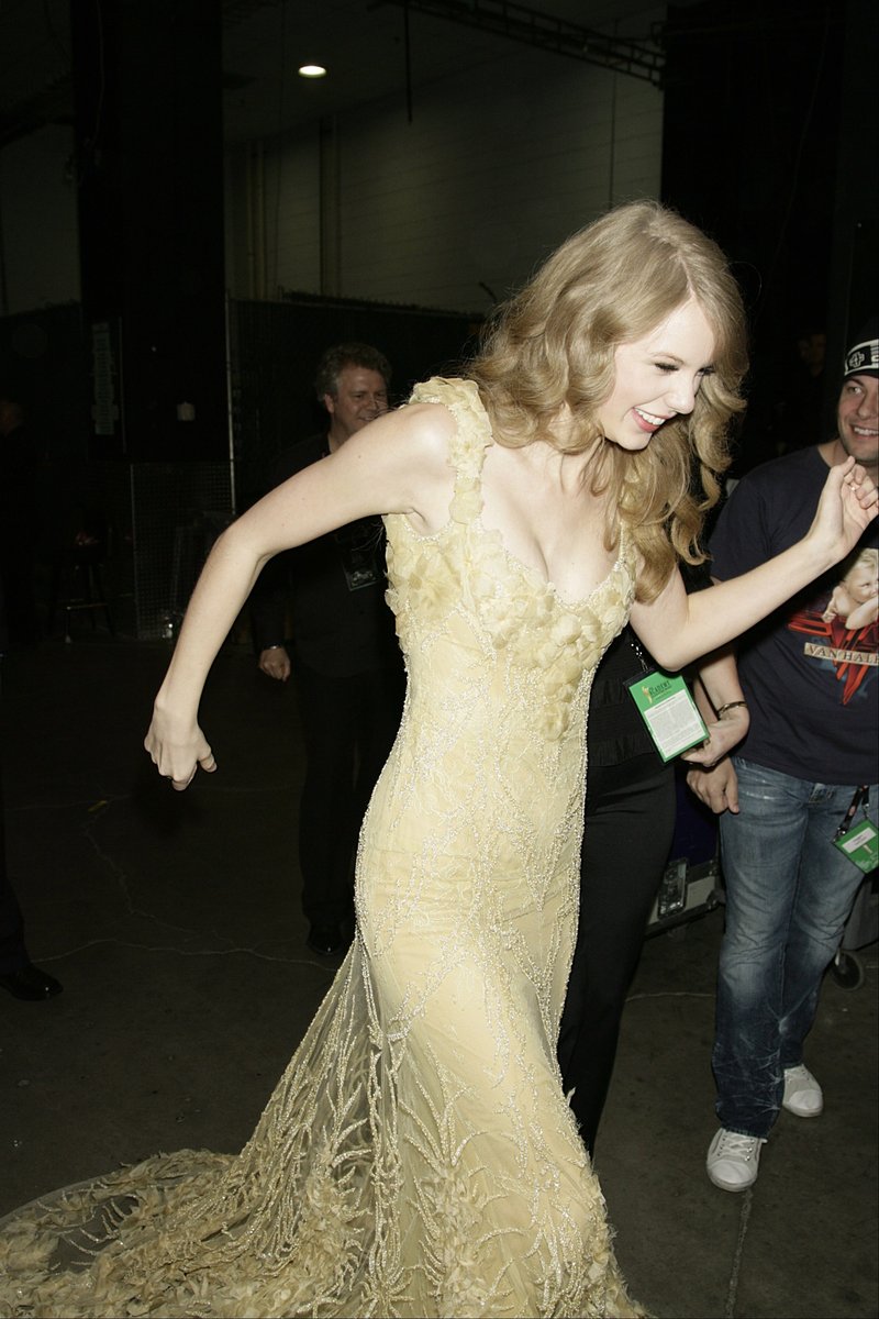 Taylor Swift at 46th Annual Academy Of Country Music Awards — photo 255