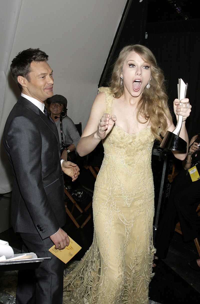 Taylor Swift at 46th Annual Academy Of Country Music Awards — photo 256