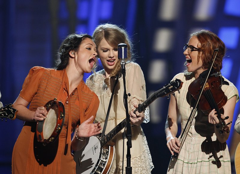 Taylor Swift at 46th Annual Academy Of Country Music Awards — photo 262