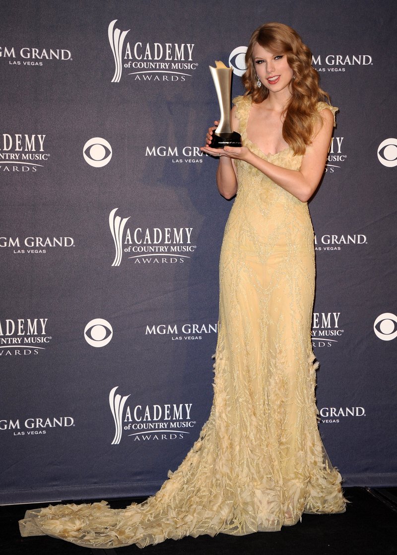 Taylor Swift at 46th Annual Academy Of Country Music Awards — photo 296