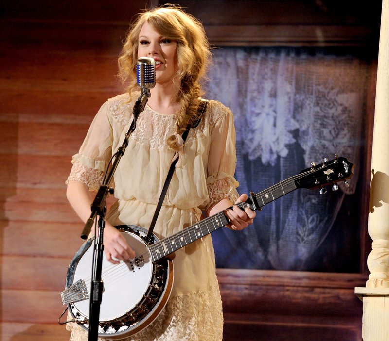 Taylor Swift at 46th Annual Academy Of Country Music Awards — photo 348