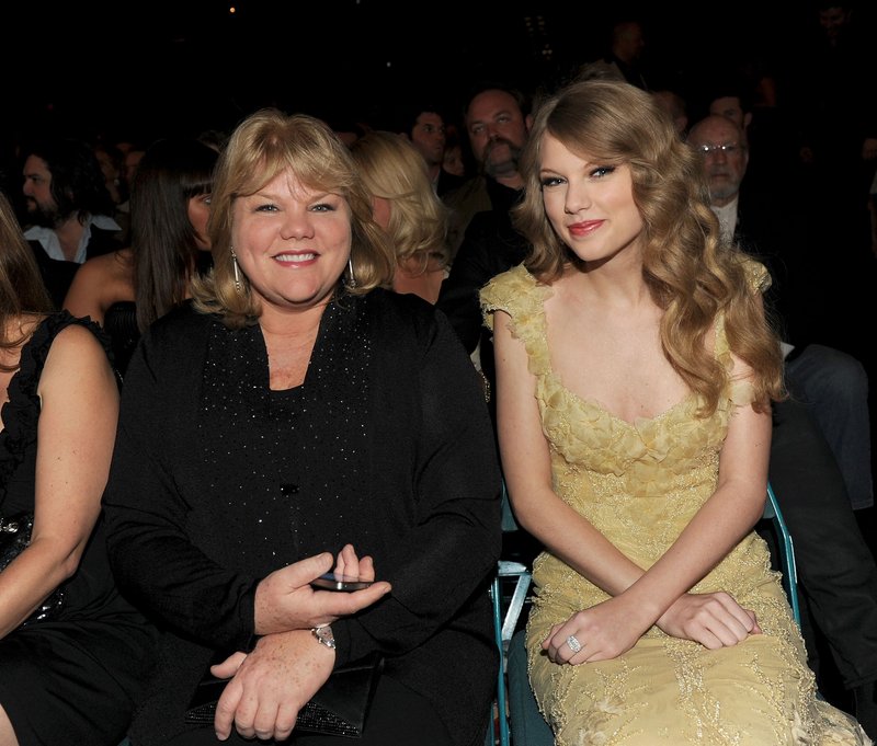 Taylor Swift at 46th Annual Academy Of Country Music Awards — photo 357