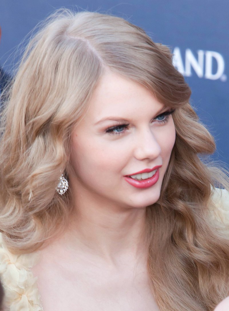 Taylor Swift at 46th Annual Academy Of Country Music Awards — photo 375