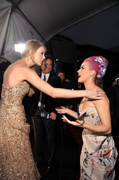 Taylor Swift at 2011 American Music Awards — photo 48