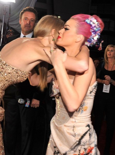 Taylor Swift at 2011 American Music Awards — photo 53