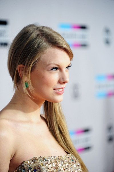 Taylor Swift at 2011 American Music Awards — photo 84