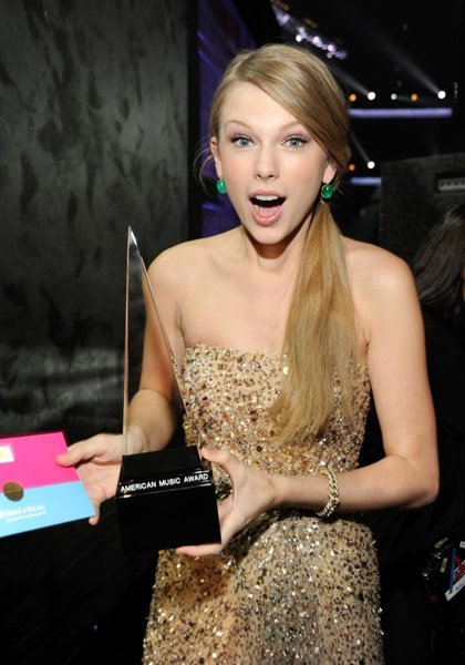 Taylor Swift at 2011 American Music Awards — photo 258