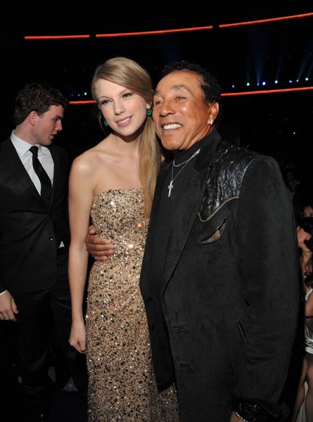 Taylor Swift at 2011 American Music Awards — photo 333