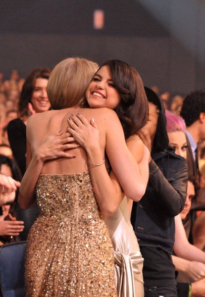 Taylor Swift at 2011 American Music Awards — photo 367