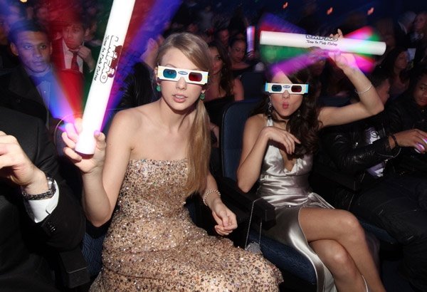 Taylor Swift at 2011 American Music Awards — photo 433