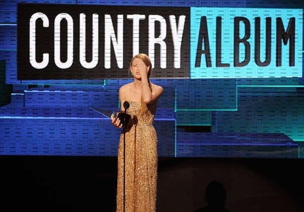 Taylor Swift at 2011 American Music Awards — photo 462
